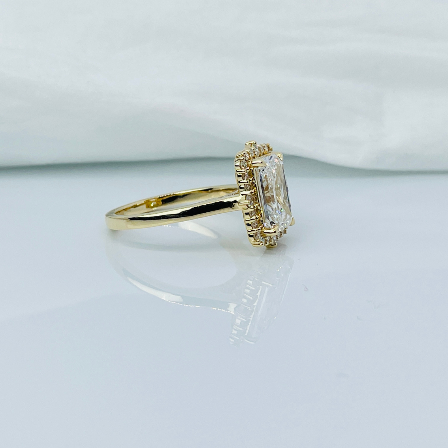 3 Carat Radiant Cut Halo 14K Solid Gold Solitaire Diamond Engagement Ring-4