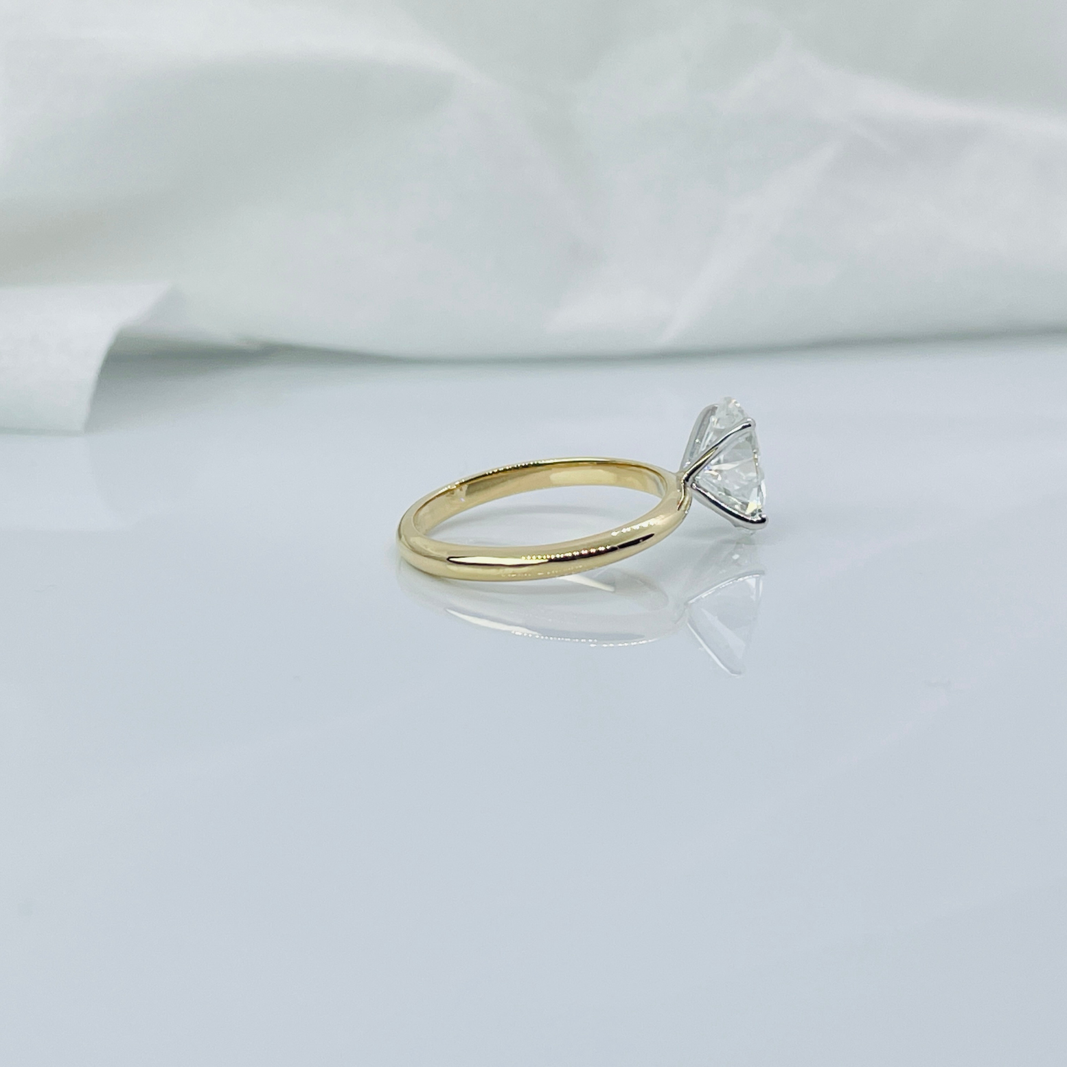 Two Tone Oval Cut 14K Solid Gold Solitaire Diamond Engagement Ring-4