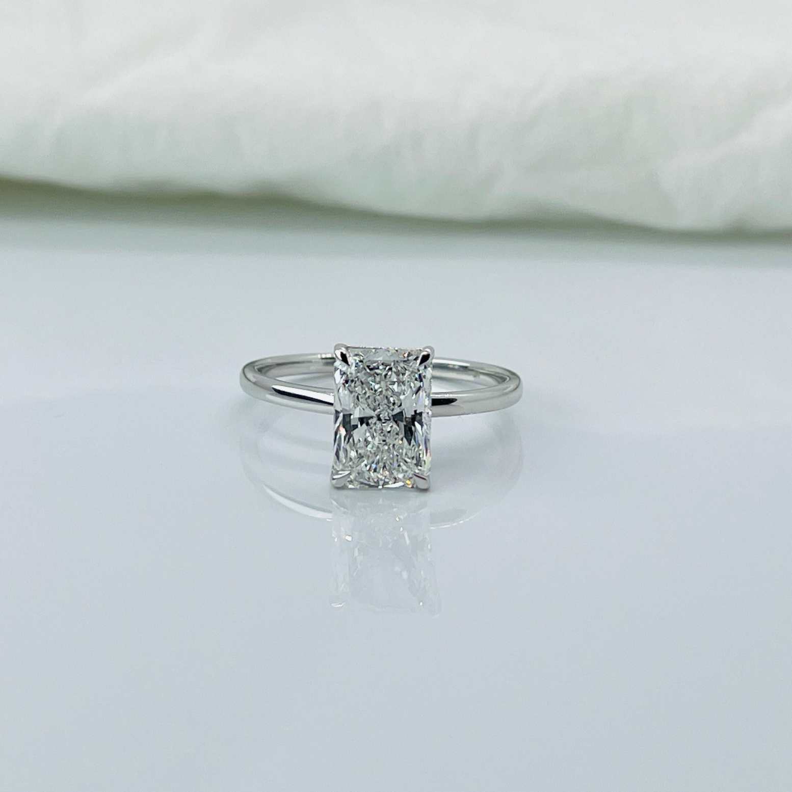 Elegant Radiant Cut Diamond 14K Solid Gold Solitaire Engagement Ring-5