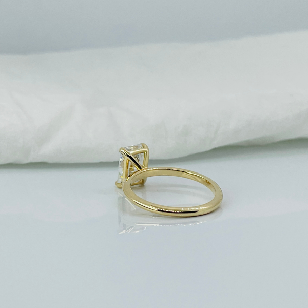 Elegant Radiant Cut Diamond 14K Solid Gold Solitaire Engagement Ring-4